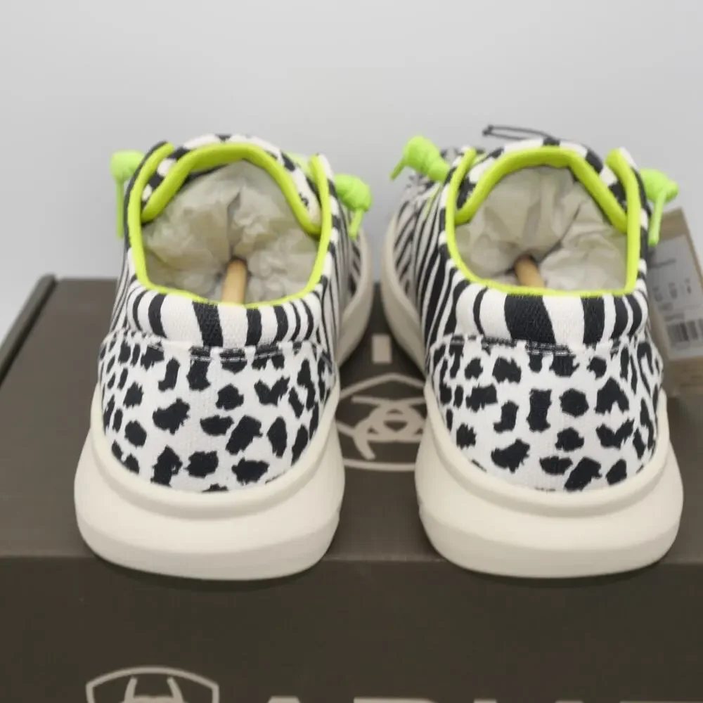 NEW Ariat Women's 6.5 Hilo Mocs Black White Animal Slip On Shoes - Picture 5 of 12